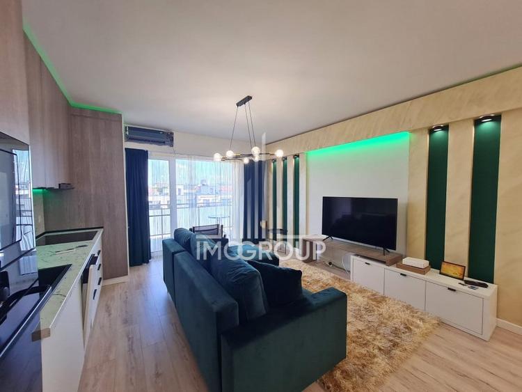 Apartament cu 2 camere semidecomandat, mobilat în Semicentral