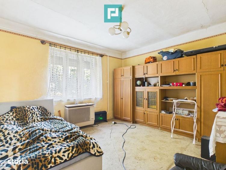 Casă cu 3 camere în Peregu Mic
