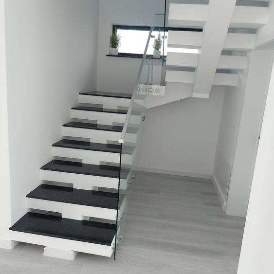 Casă cu 4 camere în Preajba