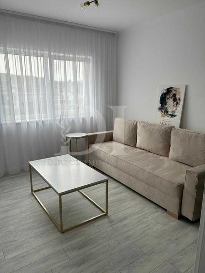Apartament cu 3 camere semidecomandat, mobilat în Apahida