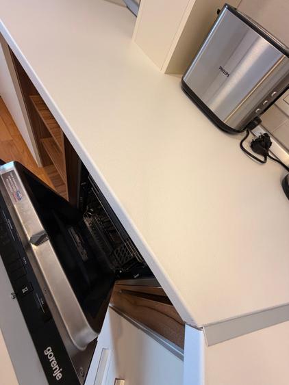 Apartament cu 3 camere semidecomandat în Herăstrău