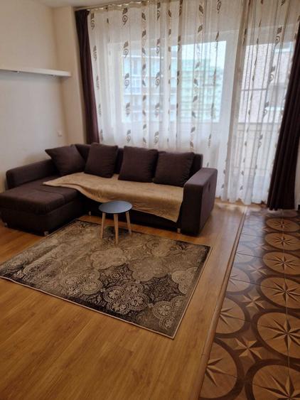 Apartament cu 2 camere semidecomandat în Turnișor
