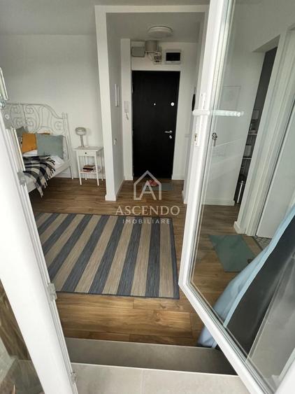 Studio renovat 25 mp + terasă 10 mp | Piața Victoriei | 0% Comision - 12