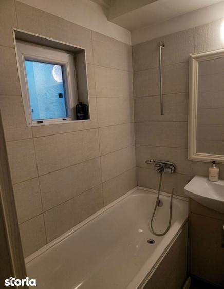Apartament cu 3 camere în Calea București