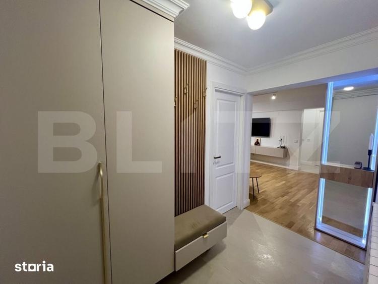 Apartament cu 3 camere semidecomandat în Central