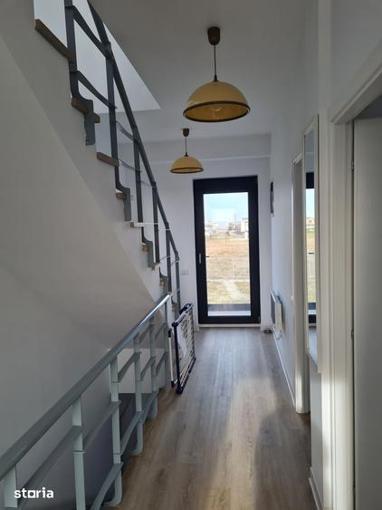 Casă cu 6 camere cu Teren 382 Mp în Central