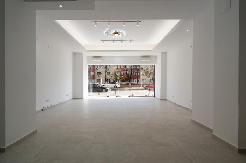 Spațiu comercial, de 130 mp, în Rahova