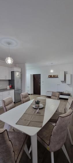 Apartament cu 2 camere decomandat în Petru Rareș