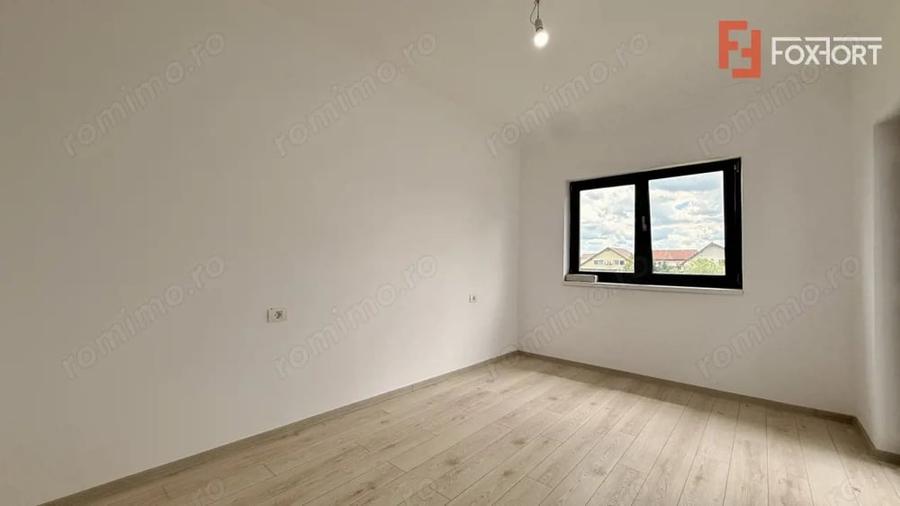 Apartament cu 3 camere, mobilat în Moșnița Veche