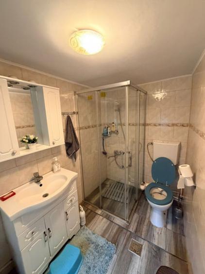 Casă cu 3 camere cu Teren 365 Mp în CET
