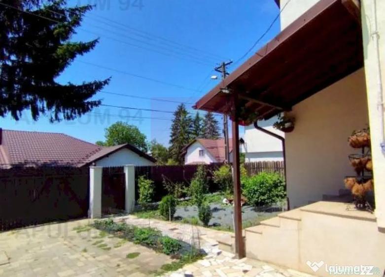 Casă cu 5 camere cu Teren 229 Mp în Mușcel