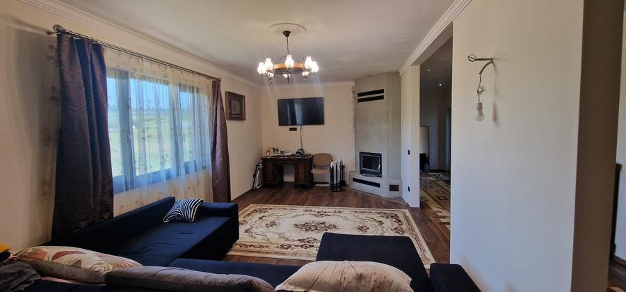 Casă cu 3 camere în Exterior Vest