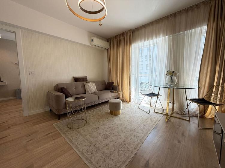 Apartament cu 2 camere semidecomandat, mobilat în Floreasca