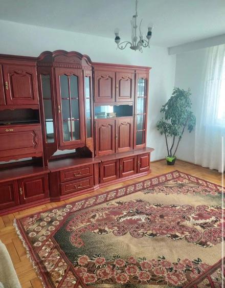 Apartament cu 2 camere decomandat în Precista