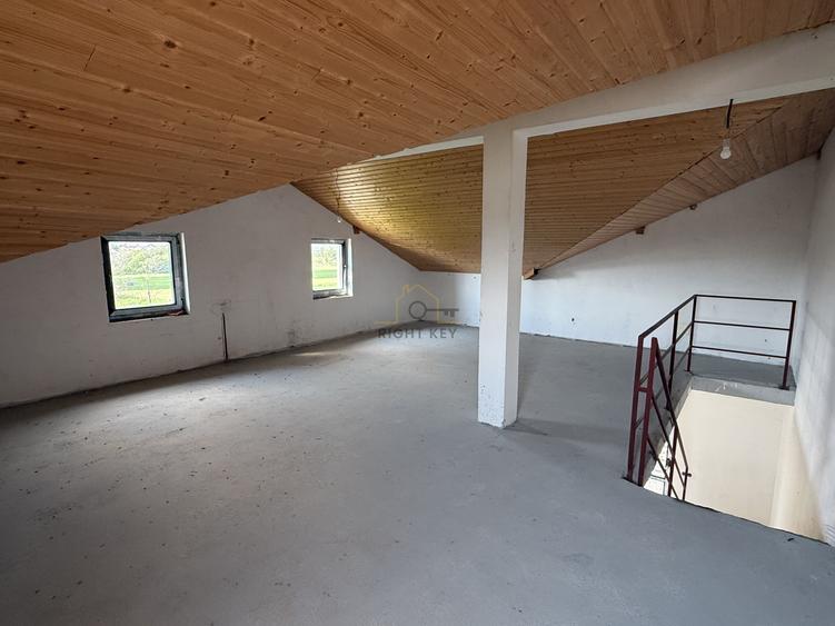 Duplex cu 4 camere cu Canalizare în Dragomirești-Vale
