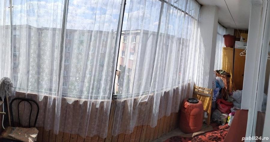 Apartament cu 3 camere decomandat în Reghin