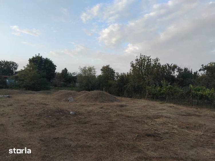 Casă cu 4 camere cu Teren 1000 Mp în Central