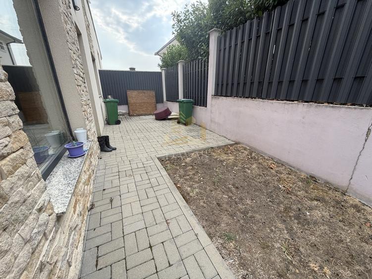 Casă individuală cu 4 camere cu Canalizare în Iris