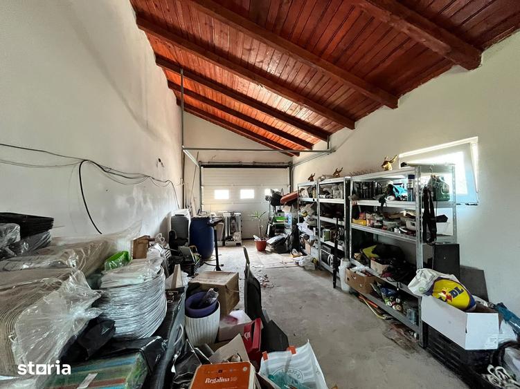 Casă cu 6 camere cu Teren 2200 Mp în Central