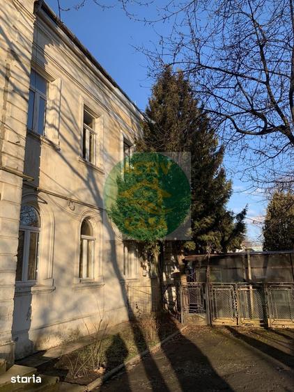 Apartament cu 4 camere în Central