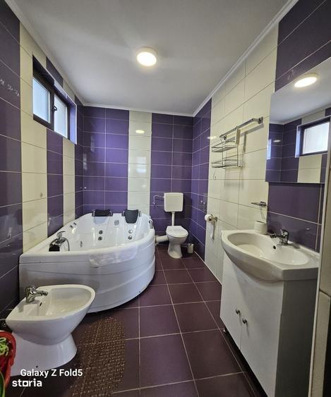 Apartament cu 3 camere în Rogerius