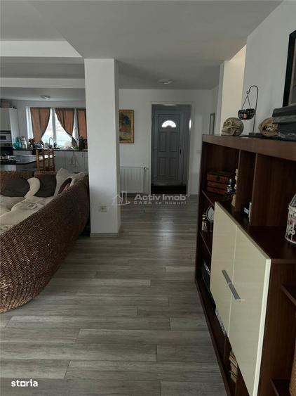 Casă cu 4 camere cu Teren 500 Mp în Central