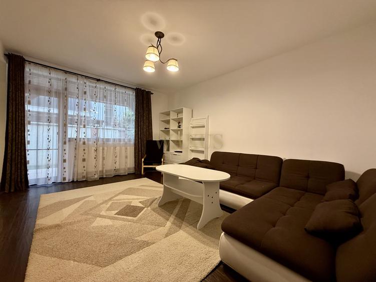 Duplex cu 5 camere cu Canalizare în Florești