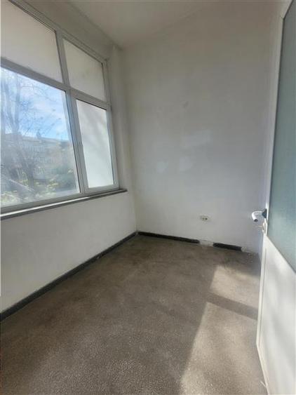 Spațiu comercial, de 430 mp, în Agigea