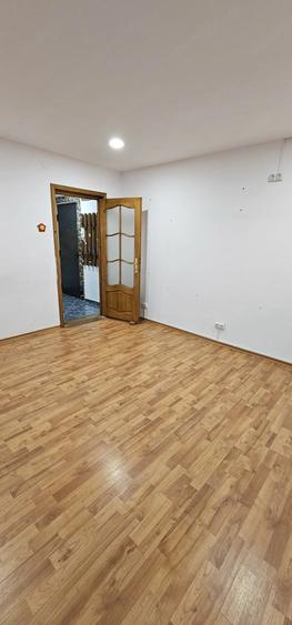 Apartament cu 2 camere decomandat în Mărăței