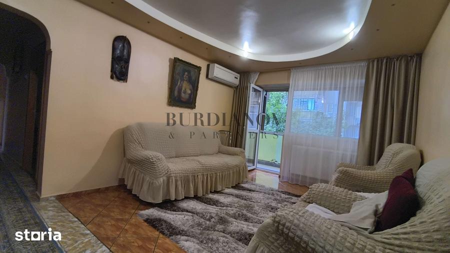 Apartament cu 4 camere semidecomandat în Pantelimon