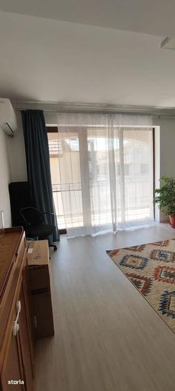 Apartament cu 2 camere în Tractorul