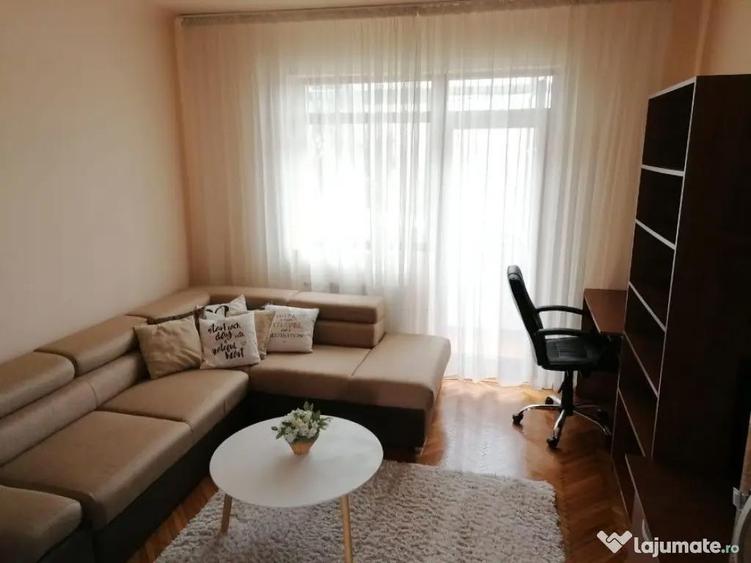 Apartament cu 3 camere decomandat în Gorjului