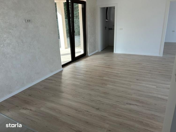 Casă cu 3 camere în Micești