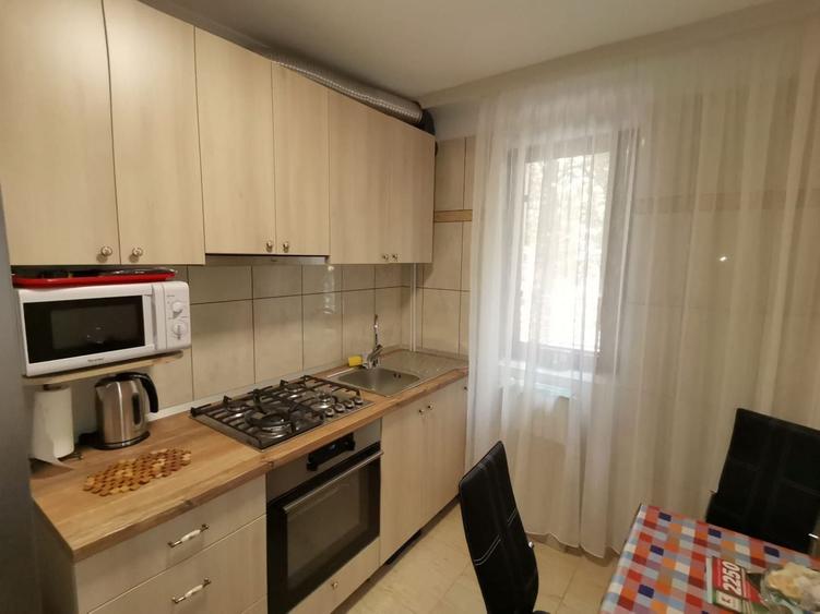 3 camere de inchiriat Tomis II - 14