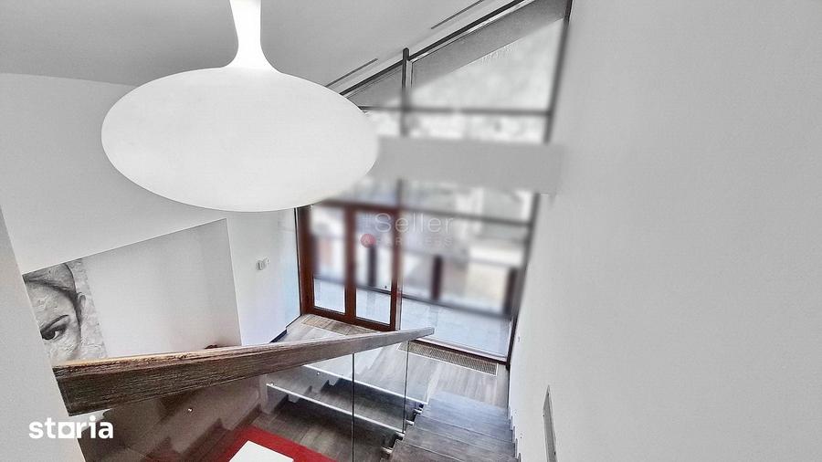 Apartament cu 3 camere în Centrul Istoric
