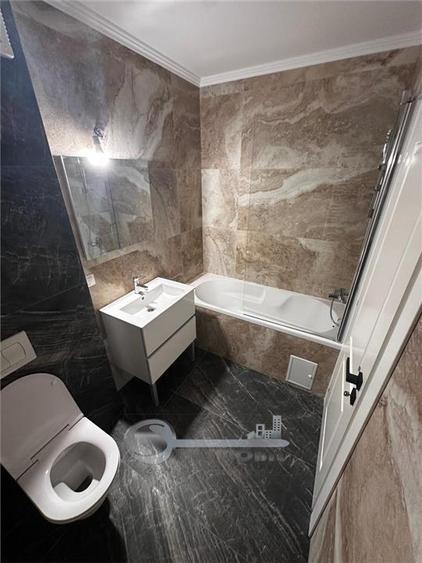 Apartament cu 4 camere decomandat în Frumoasa