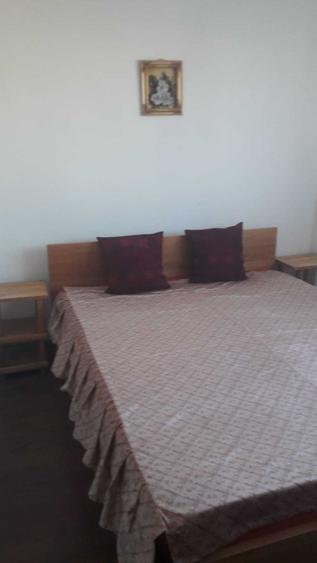 Apartament cu 3 camere decomandat în Exterior Vest