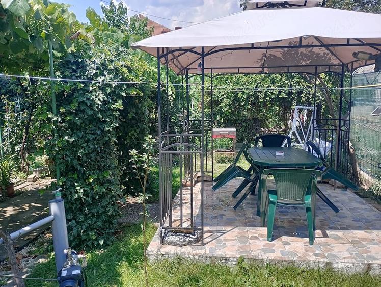 Apartament cu 3 camere semidecomandat în Șagului