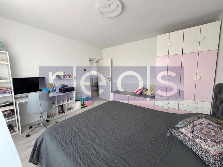 Apartament cu 4 camere decomandat, mobilat în Colentina
