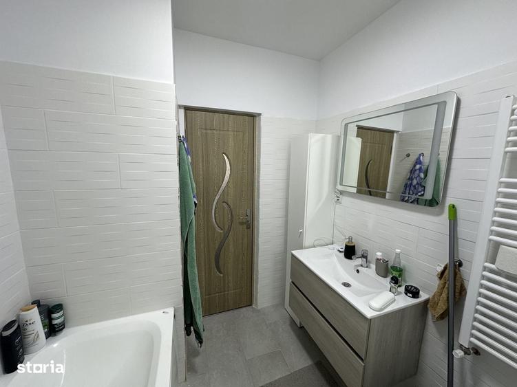 Casă cu 4 camere cu Teren 340 Mp în Central