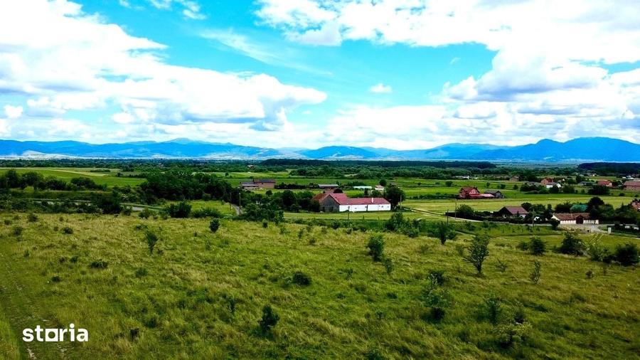 Teren de 854 mp, în Hărman