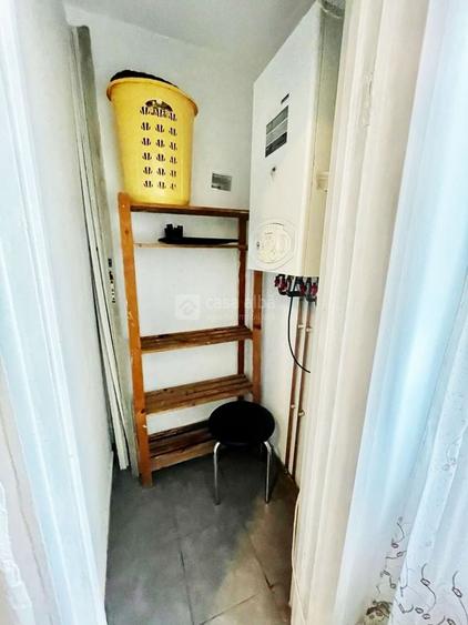 Apartament cu 2 camere decomandat, mobilat în Centru Civic