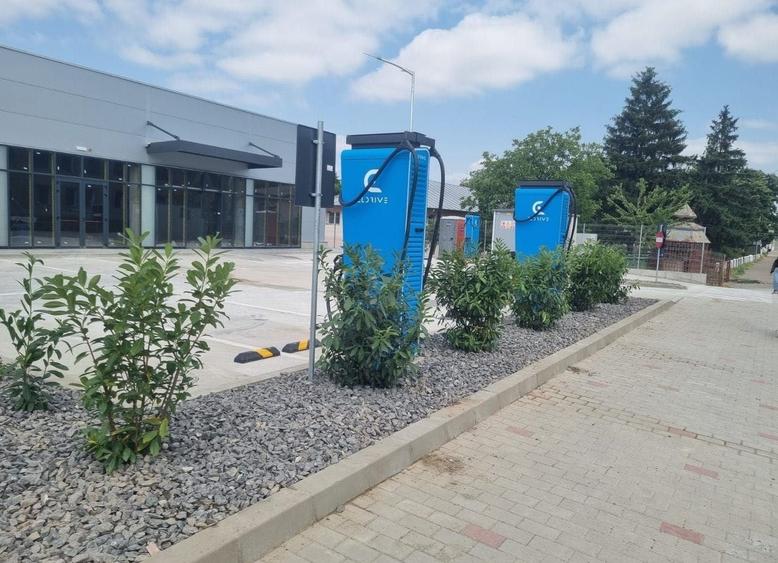 Spațiu comercial, de 837 mp, în Răducăneni
