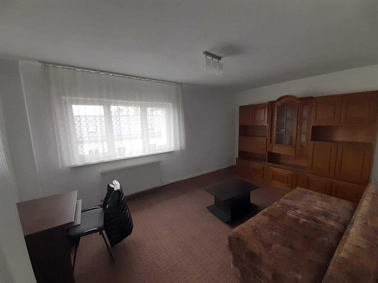 Apartament cu 2 camere decomandat în Zorilor