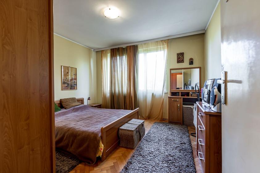 Apartament cu 2 camere semidecomandat, mobilat în Podgoria
