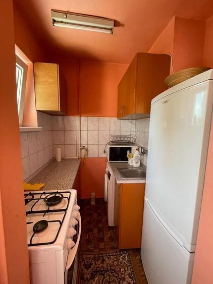 Apartament cu 2 camere semidecomandat, mobilat în Gheorgheni