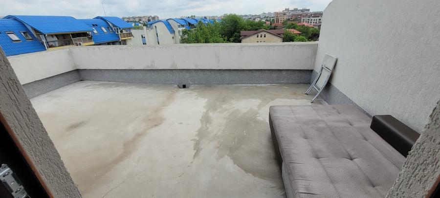Apartament cu 4 camere decomandat în Drumul Taberei