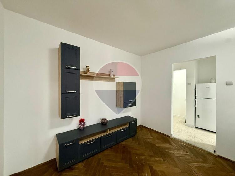 Apartament cu 2 camere semidecomandat, mobilat în Vatra Luminoasă