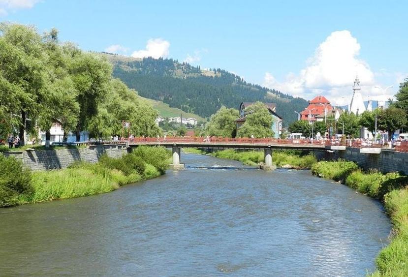 Teren agricol intravilan de 5600 mp, în Vest