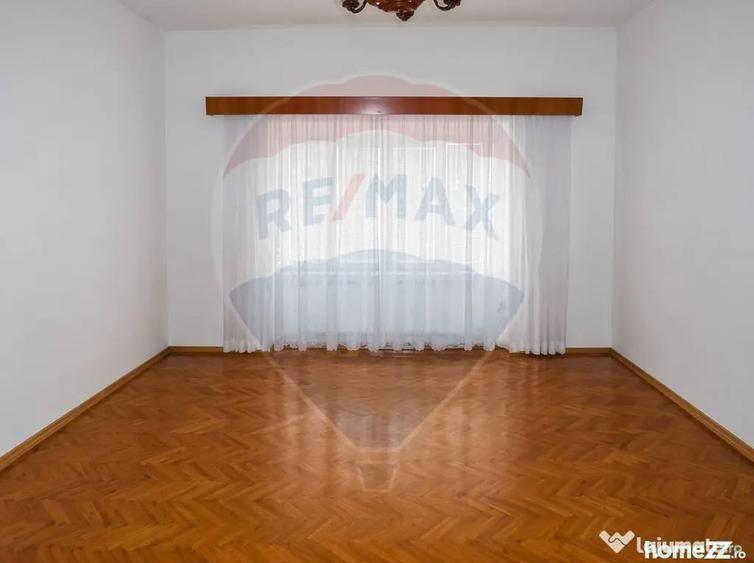 Casă cu 3 camere cu Teren 540 Mp în Ultracentral